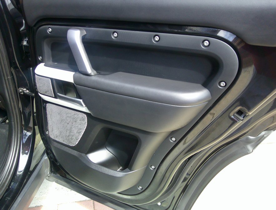 Used 2023 Land Rover Defender 130 X-Dynamic SE AWD/4WD image 52