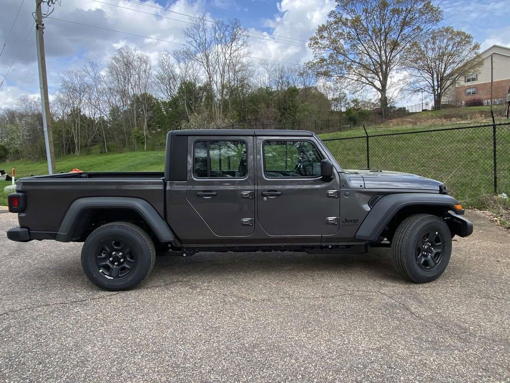 New 2026 Jeep Gladiator Sport AWD/4WD image 31