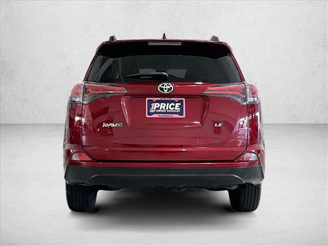 Used 2018 Toyota RAV4 LE image 4