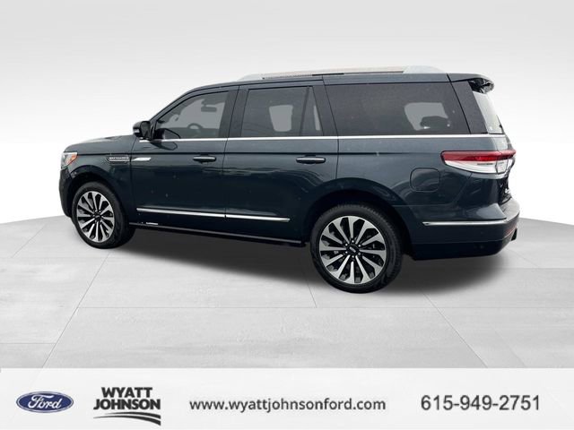 Used 2024 Lincoln Navigator Reserve image 6