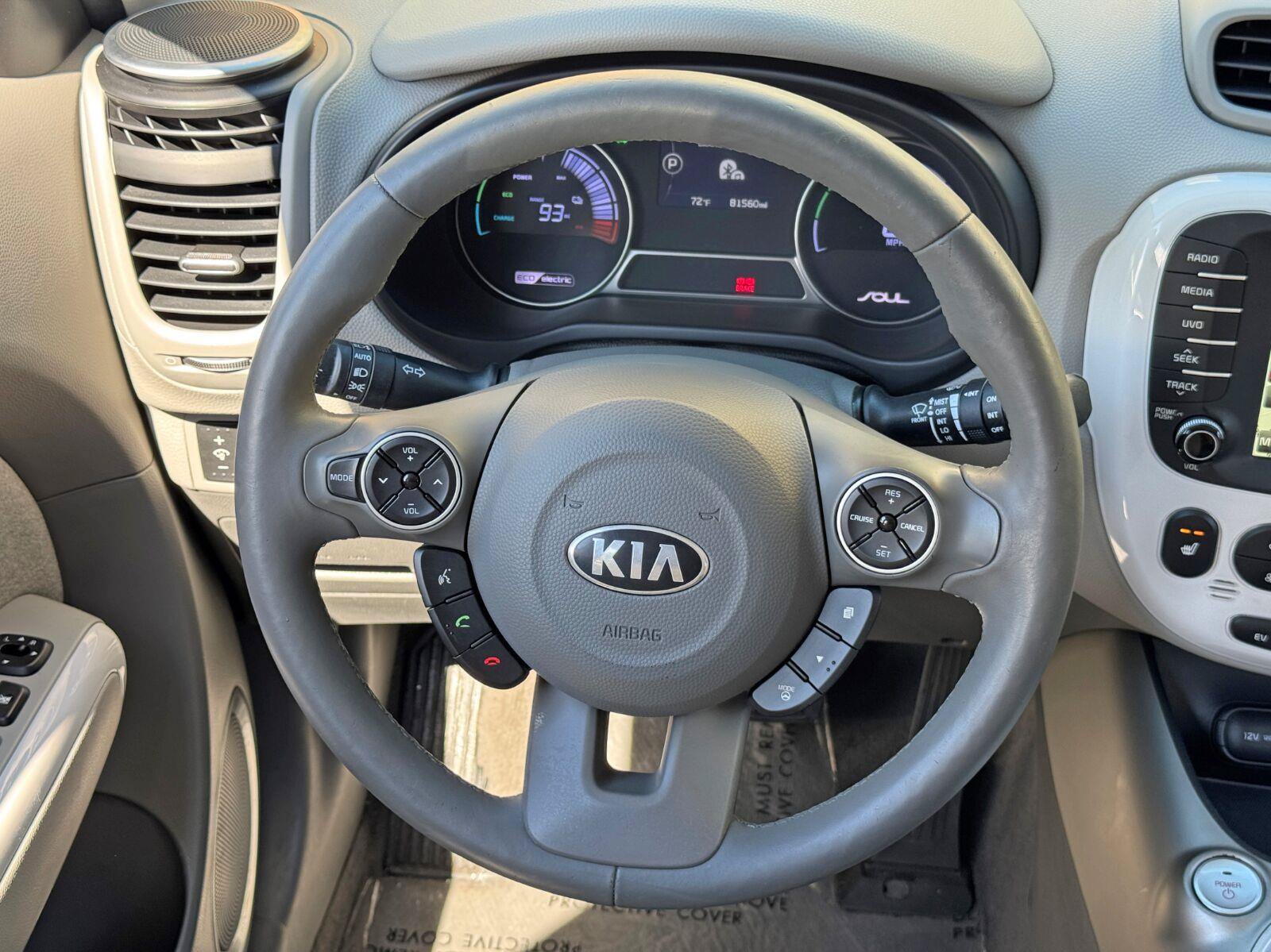 Used 2016 Kia Soul EV FWD image 19