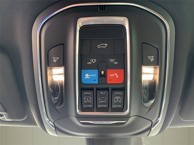 New 2025 Jeep Grand Cherokee L Limited w/ Luxury Tech Group II image 29