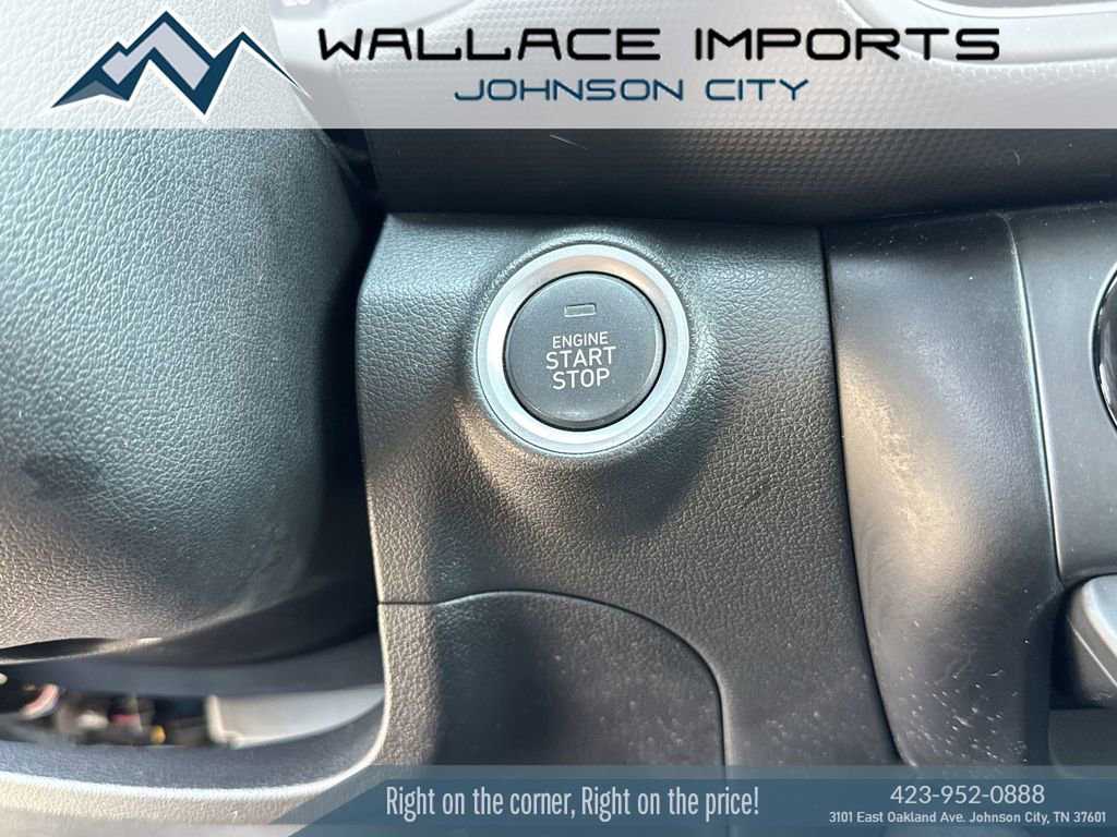 Used 2022 Hyundai Kona SEL w/ Convenience Package AWD/4WD image 24