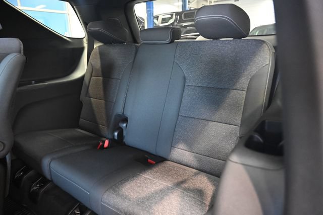 New 2026 Chevrolet Traverse LT w/ Driver Confidence Package FWD image 12