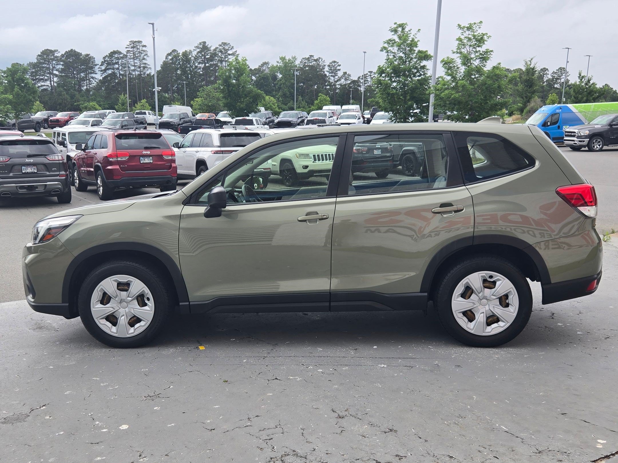 Used 2021 Subaru Forester AWD/4WD image 4
