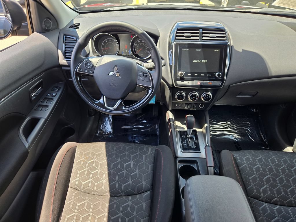 Used 2025 Mitsubishi Outlander Sport AWD image 25