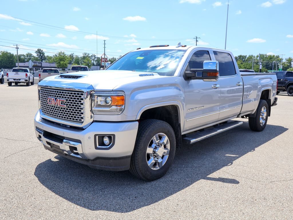 Used 2017 GMC Sierra 3500 Denali w/ Duramax Plus Package AWD/4WD image 26