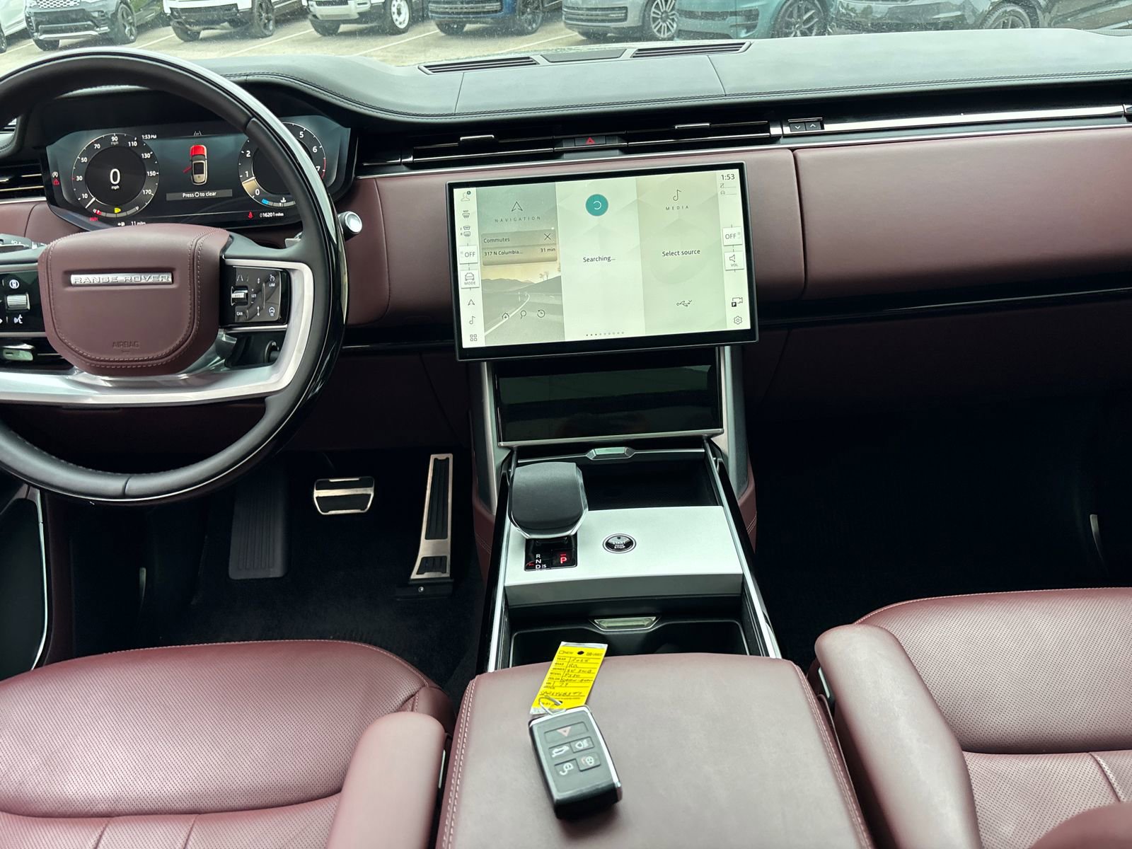 Used 2025 Land Rover Range Rover SE AWD/4WD image 22