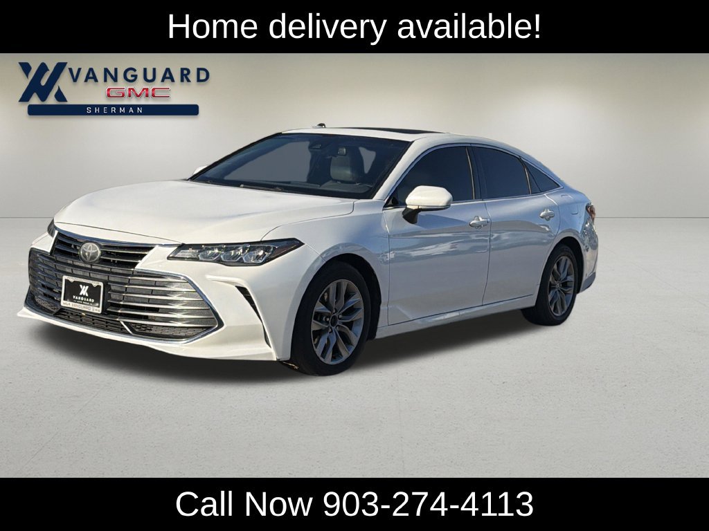 Used 2020 Toyota Avalon XLE w/ Moonroof Package FWD image 3