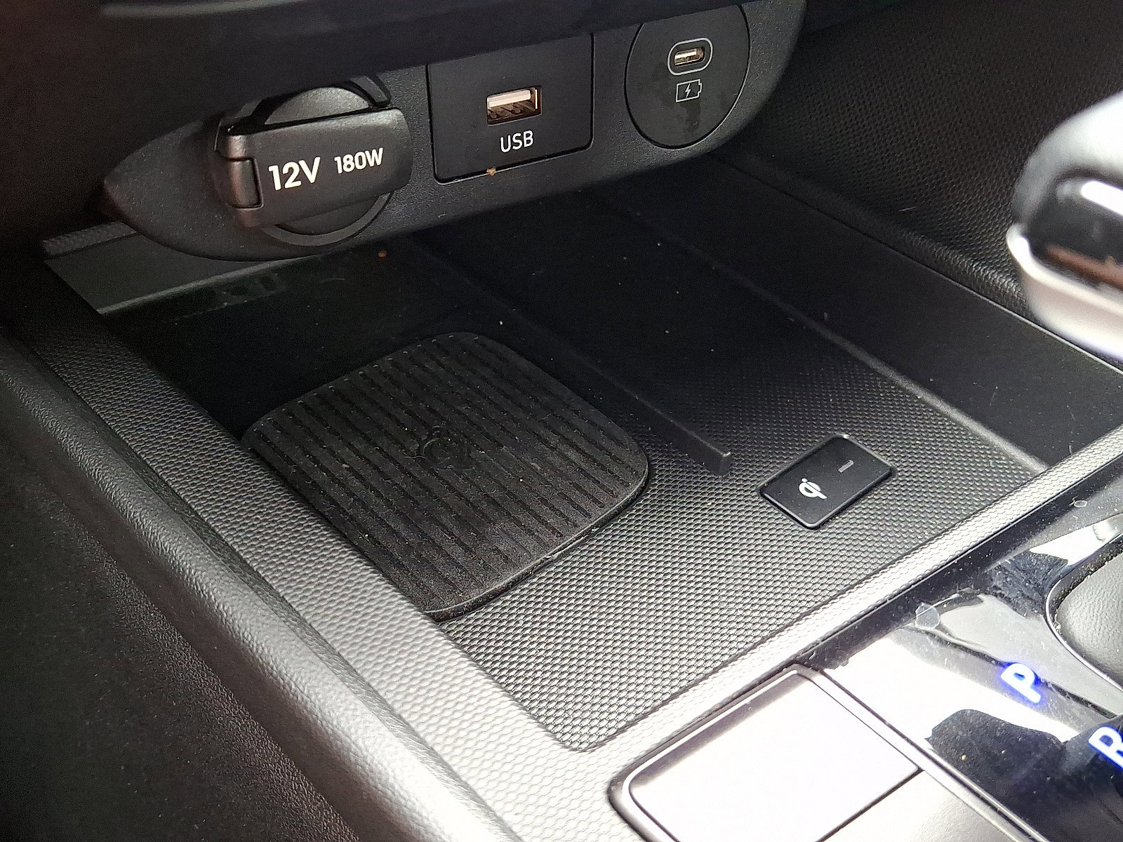 Certified 2025 Hyundai Elantra SEL image 23