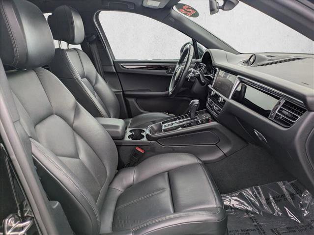 Used 2022 Porsche Macan image 22