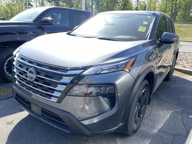 Used 2025 Nissan Rogue SV