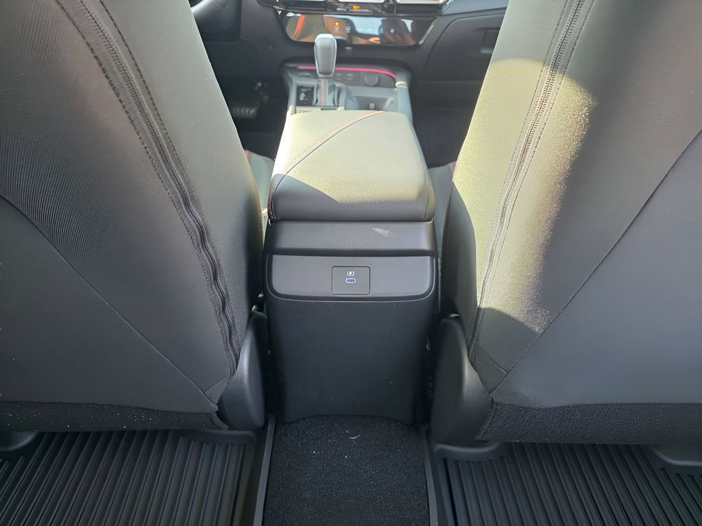 New 2026 Nissan Sentra SR image 9