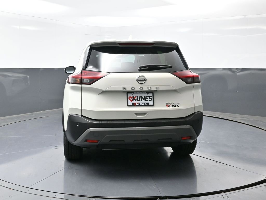 Used 2023 Nissan Rogue SV image 13