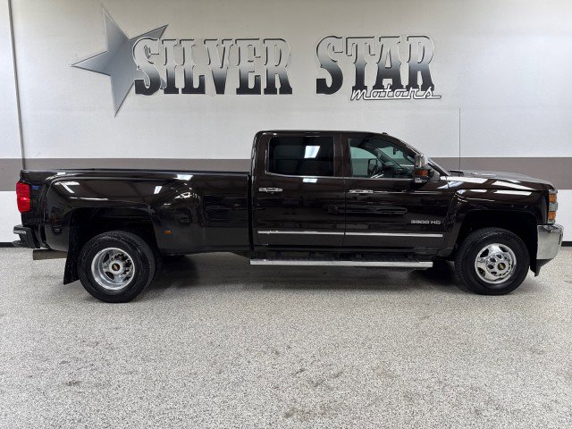 Used 2019 Chevrolet Silverado 3500 LTZ w/ Duramax Plus Package image 42