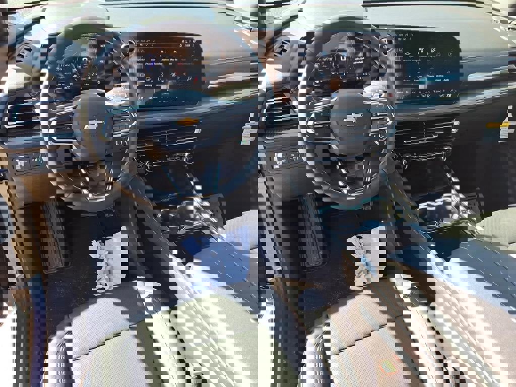 New 2026 Chevrolet Traverse LT w/ Driver Confidence Package image 16