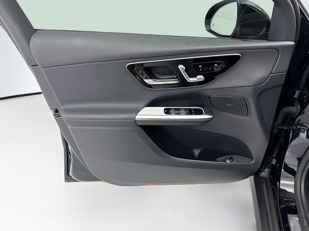 Certified 2025 Mercedes-Benz GLC 300 4MATIC image 23