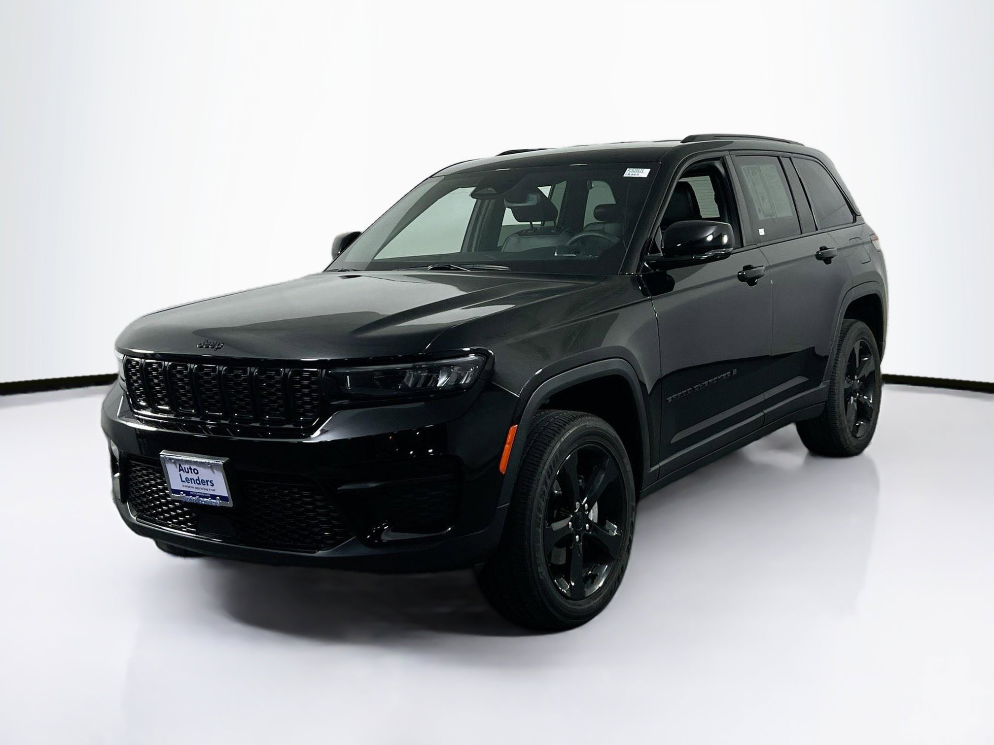 Used 2023 Jeep Grand Cherokee Altitude