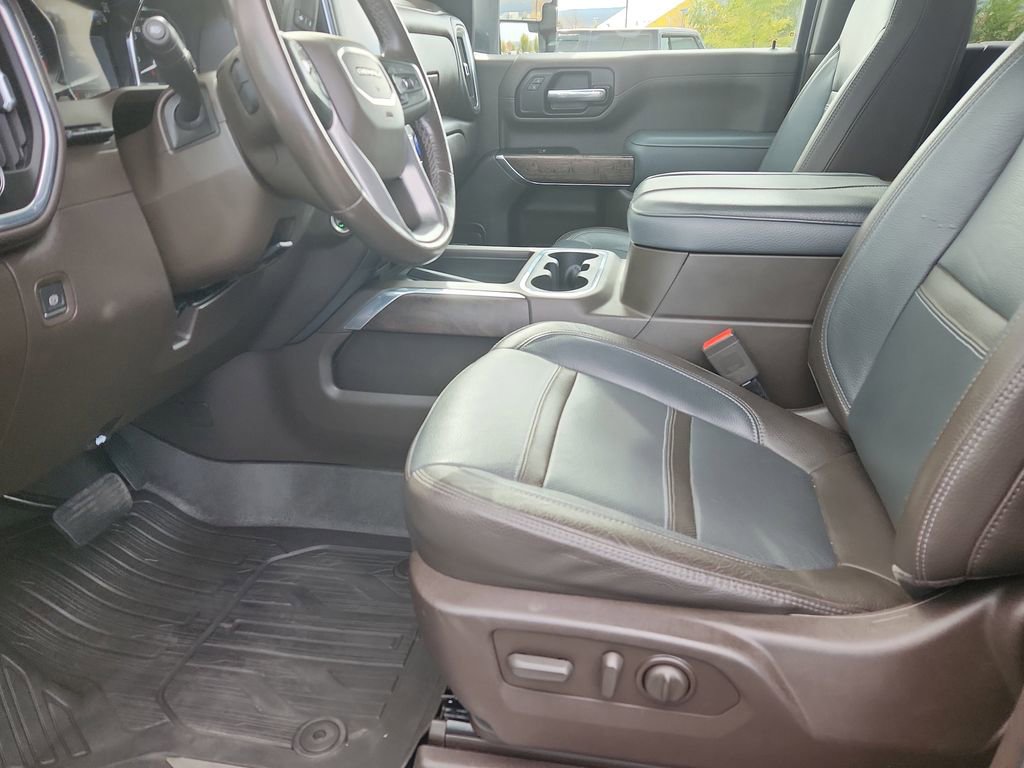 Used 2023 GMC Sierra 3500 Denali w/ Denali Ultimate Package image 7