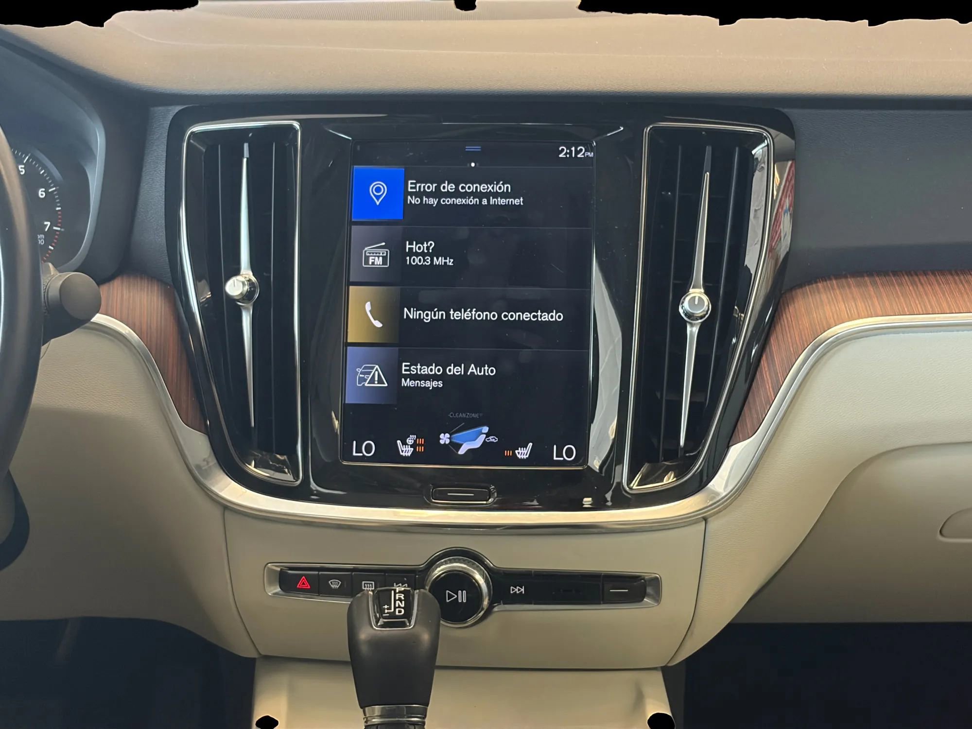 Used 2021 Volvo S60 T6 Momentum image 21