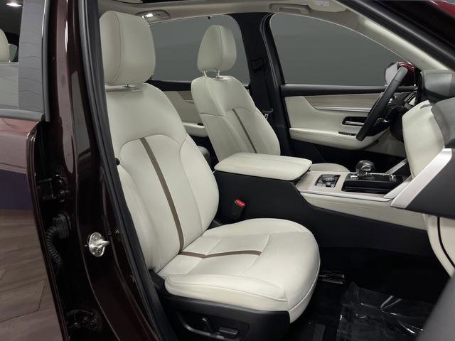 Used 2024 MAZDA CX-90 Plug-In Hybrid w/ Premium Plus image 29