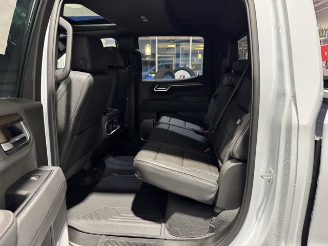 New 2026 Chevrolet Silverado 1500 High Country w/ High Country Premium Package image 9
