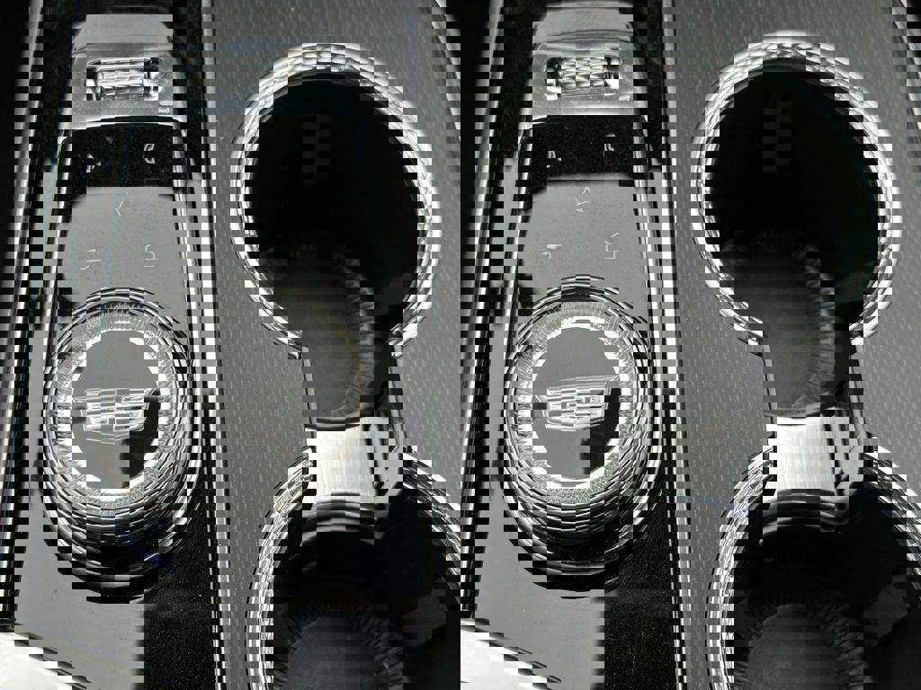 New 2024 Cadillac Lyriq Luxury w/ LPO, Floor Liner Package image 15