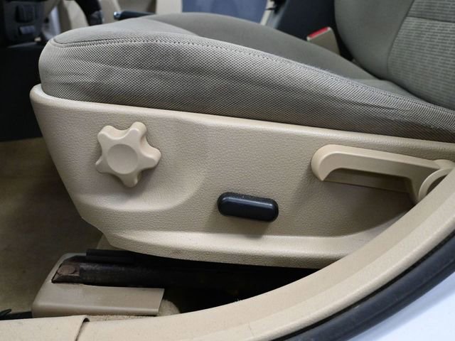 Used 2010 Ford Fusion SE FWD image 19