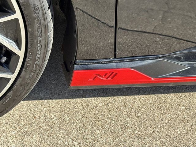 Used 2022 Hyundai Elantra N w/ Preferred Accessory Package FWD image 13