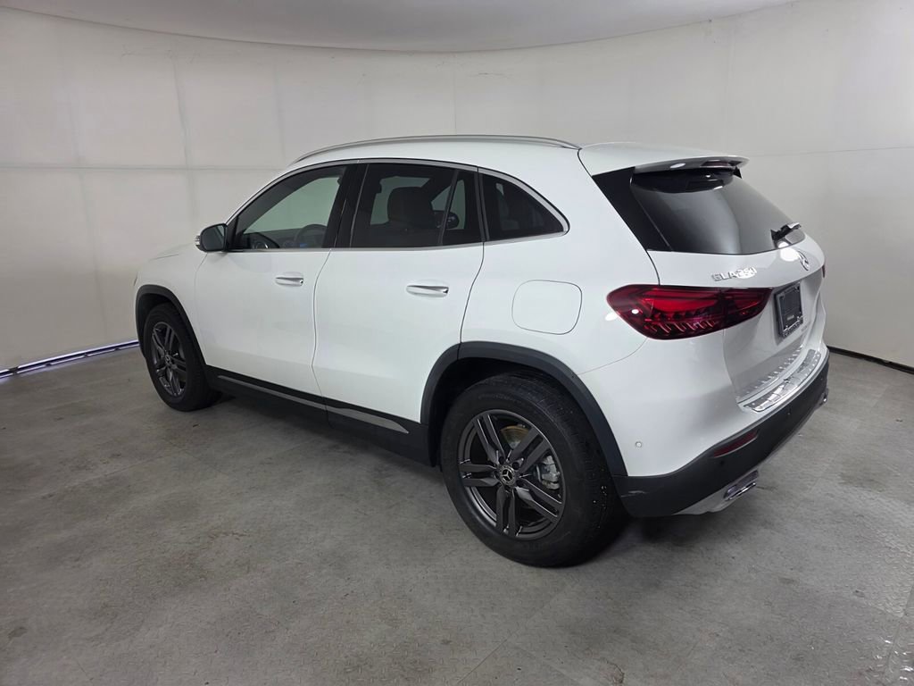 Certified 2025 Mercedes-Benz GLA 250 image 6