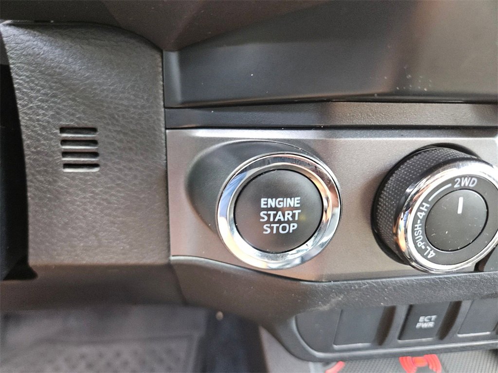 Used 2023 Toyota Tacoma TRD Off-Road image 23