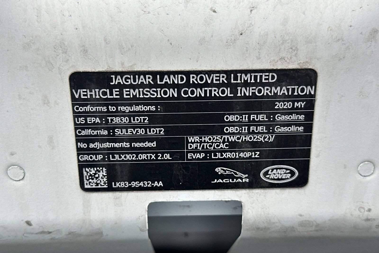 Used 2020 Land Rover Range Rover Velar S AWD/4WD image 36