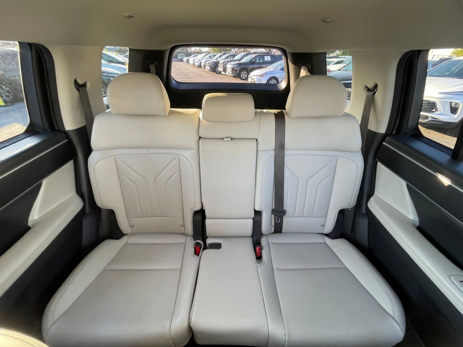 Used 2025 Hyundai Santa Fe SEL image 38