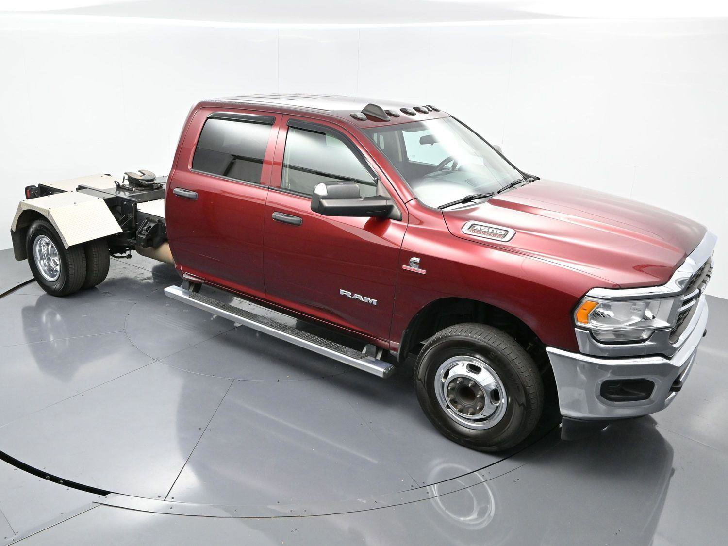 Used 2019 RAM 3500 Tradesman w/ Chrome Appearance Group image 33