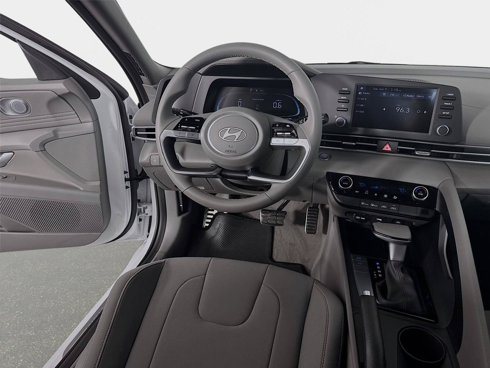 New 2026 Hyundai Elantra Sport FWD image 21