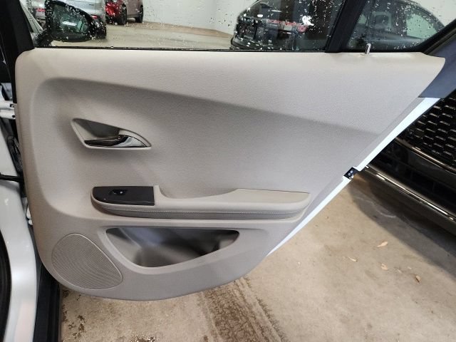 Used 2015 Chevrolet Volt Premium w/ Premium Trim Package FWD image 31
