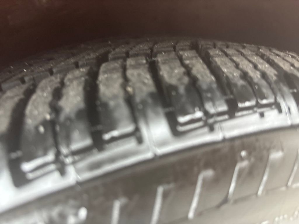 Used 2016 Hyundai Veloster Turbo image 33