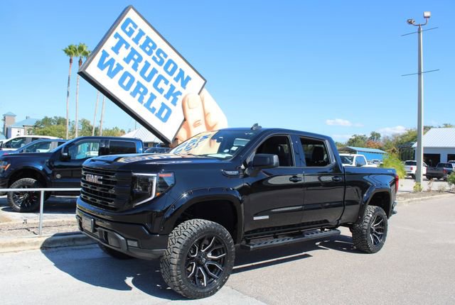 Used 2025 GMC Sierra 1500 Elevation image 1