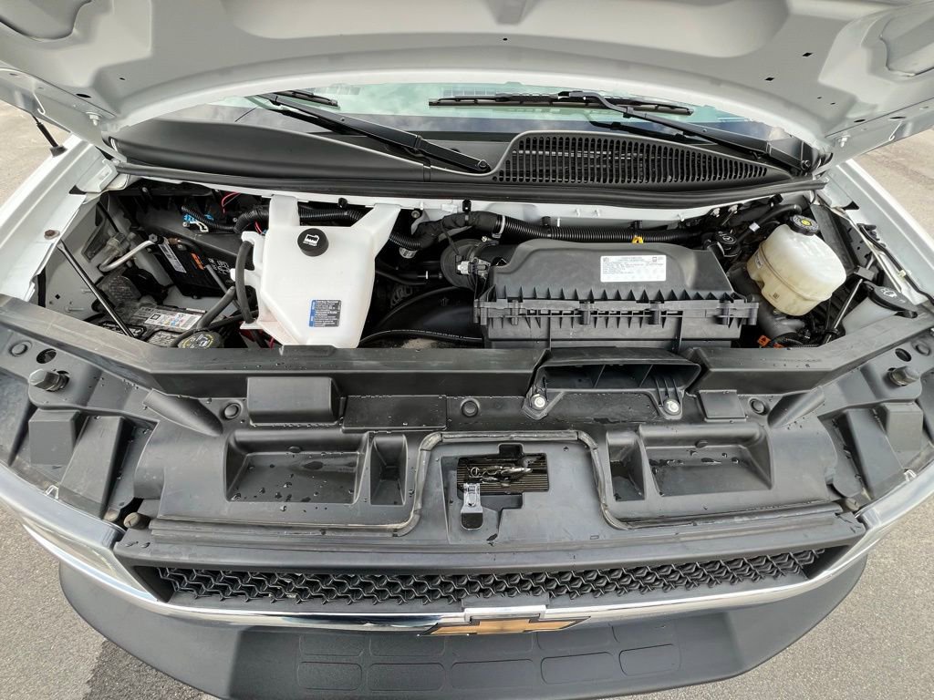 Used 2024 Chevrolet Express 2500 w/ Driver Convenience Package image 41
