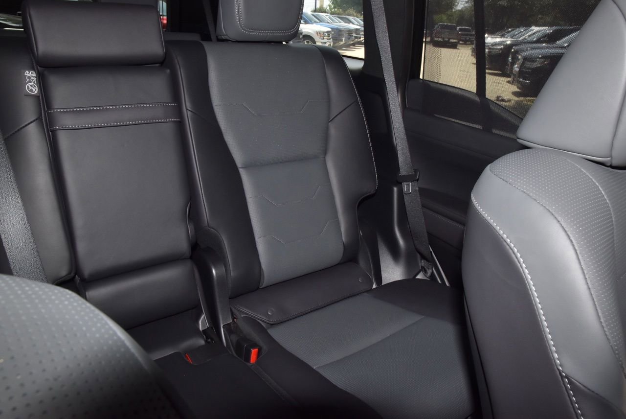 Used 2024 Lexus GX 550 w/ Accessory Package (Z1) AWD/4WD image 23