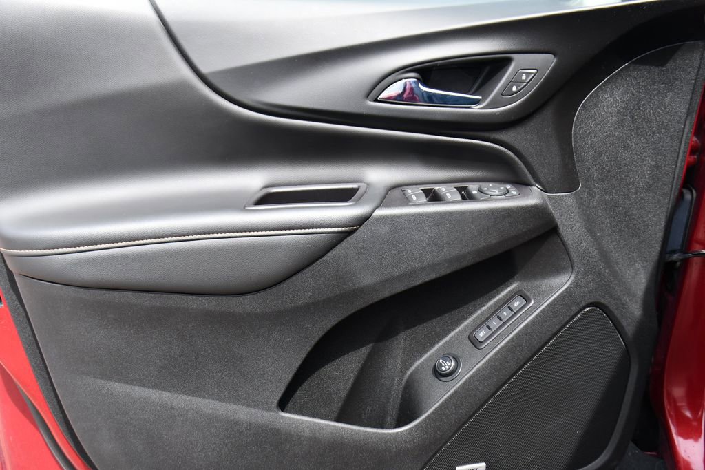 Used 2018 Chevrolet Equinox Premier AWD/4WD image 25