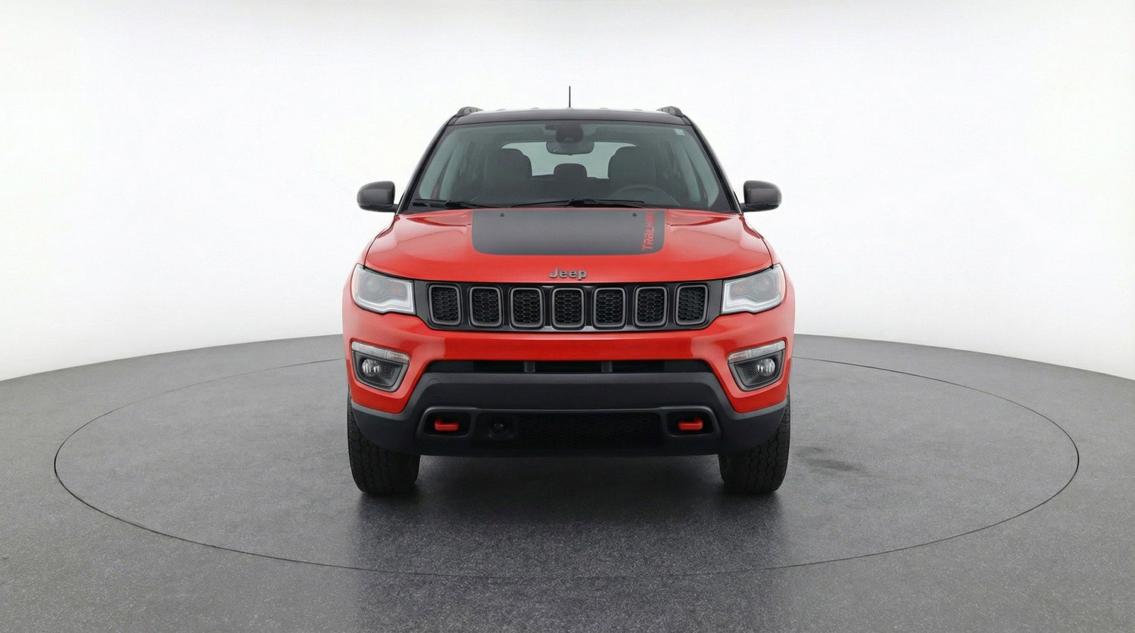 Used 2025 Jeep Compass Trailhawk AWD/4WD image 2