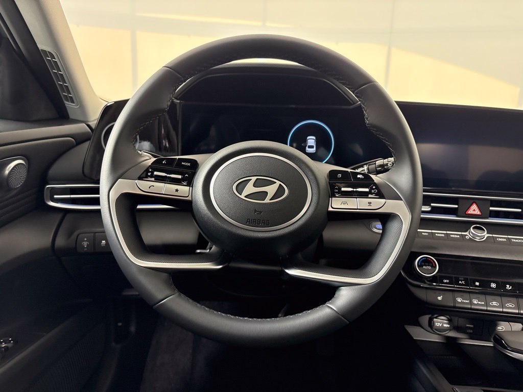 New 2026 Hyundai Elantra Limited FWD image 21
