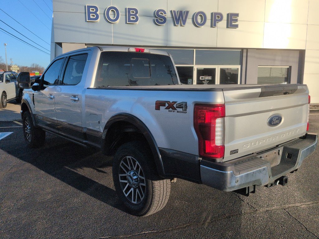 Used 2018 Ford F250 Lariat w/ Lariat Ultimate Package image 4