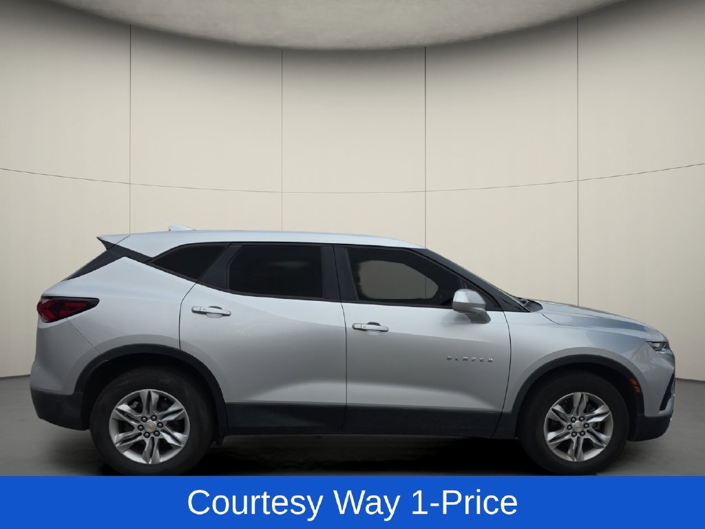 Used 2020 Chevrolet Blazer LT FWD image 11