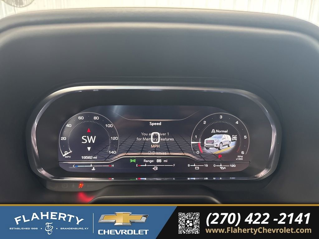 Used 2024 GMC Yukon AT4 w/ Technology Package image 25