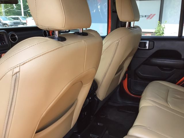 Used 2018 Jeep Wrangler Unlimited Sahara w/ Cold Weather Group AWD/4WD image 42