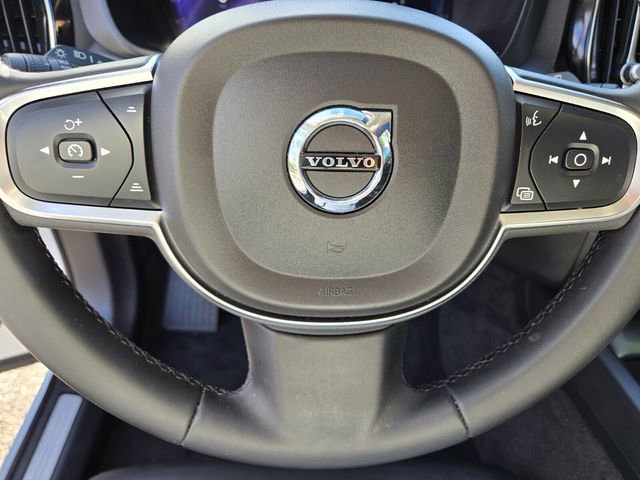 Certified 2024 Volvo XC60 B5 Core image 24