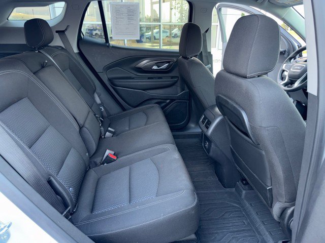 Used 2023 GMC Terrain SLE w/ Driver Convenience Package FWD image 27