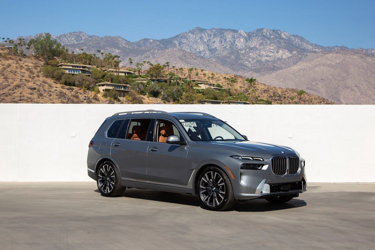 New 2026 BMW X7 xDrive40i w/ Executive Package video 1